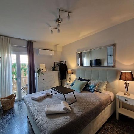 Chic Apt Near Acropolis - Avdi Square Atena Exterior foto